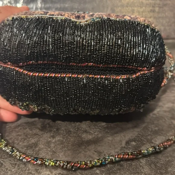 Mary Frances Beaded Handbag, Beaded Women's Bag. - Picture 6 of 13